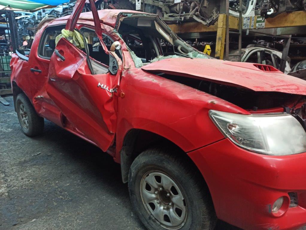  Toyota HILUX 2015    EN DESARME